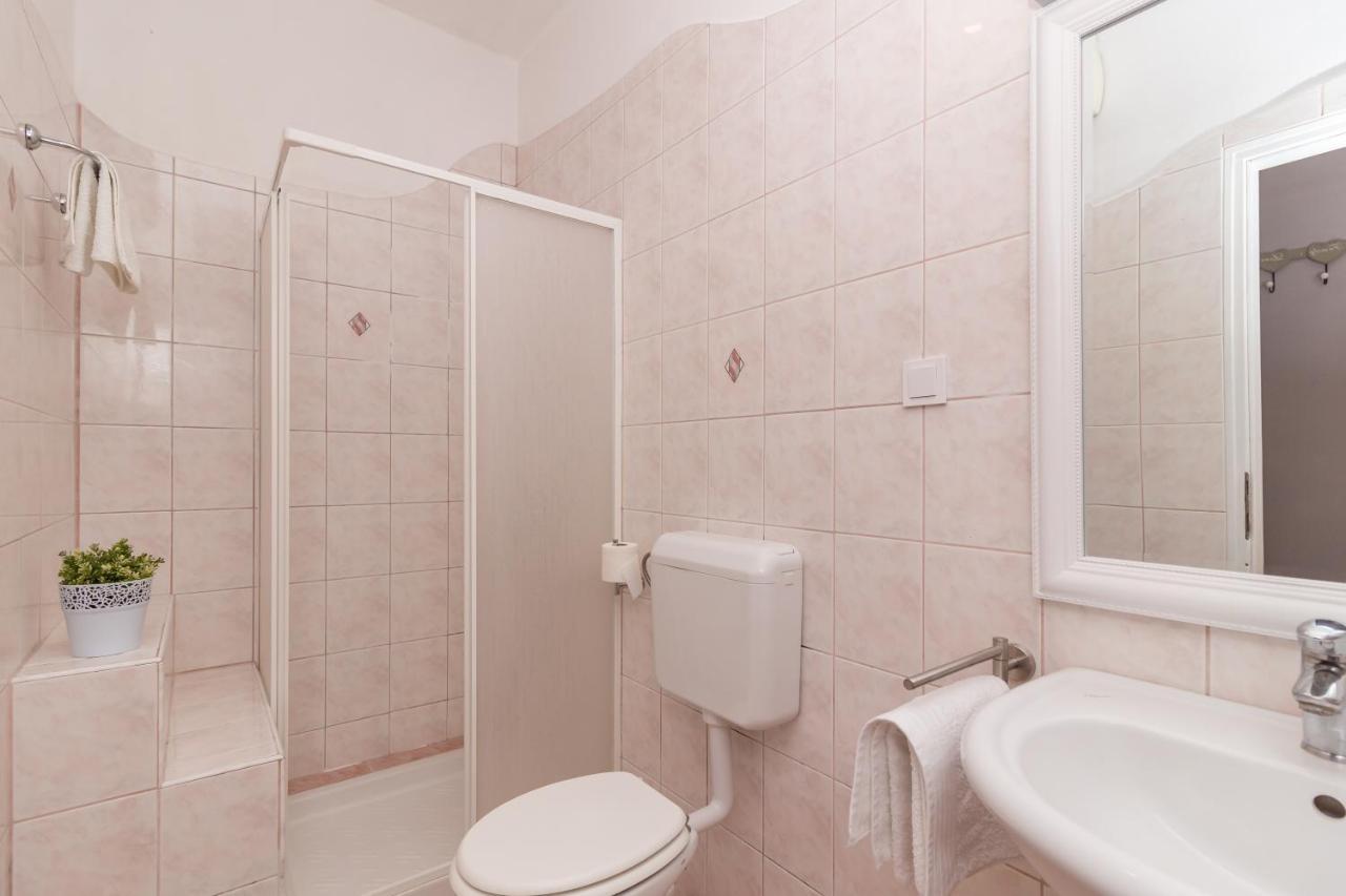 Apartment Box Porec Exterior photo